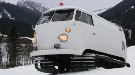 vw_t1_microbus_snow_machine_1_0.jpg