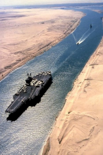 USSAmericaInSuezCanal1981.png