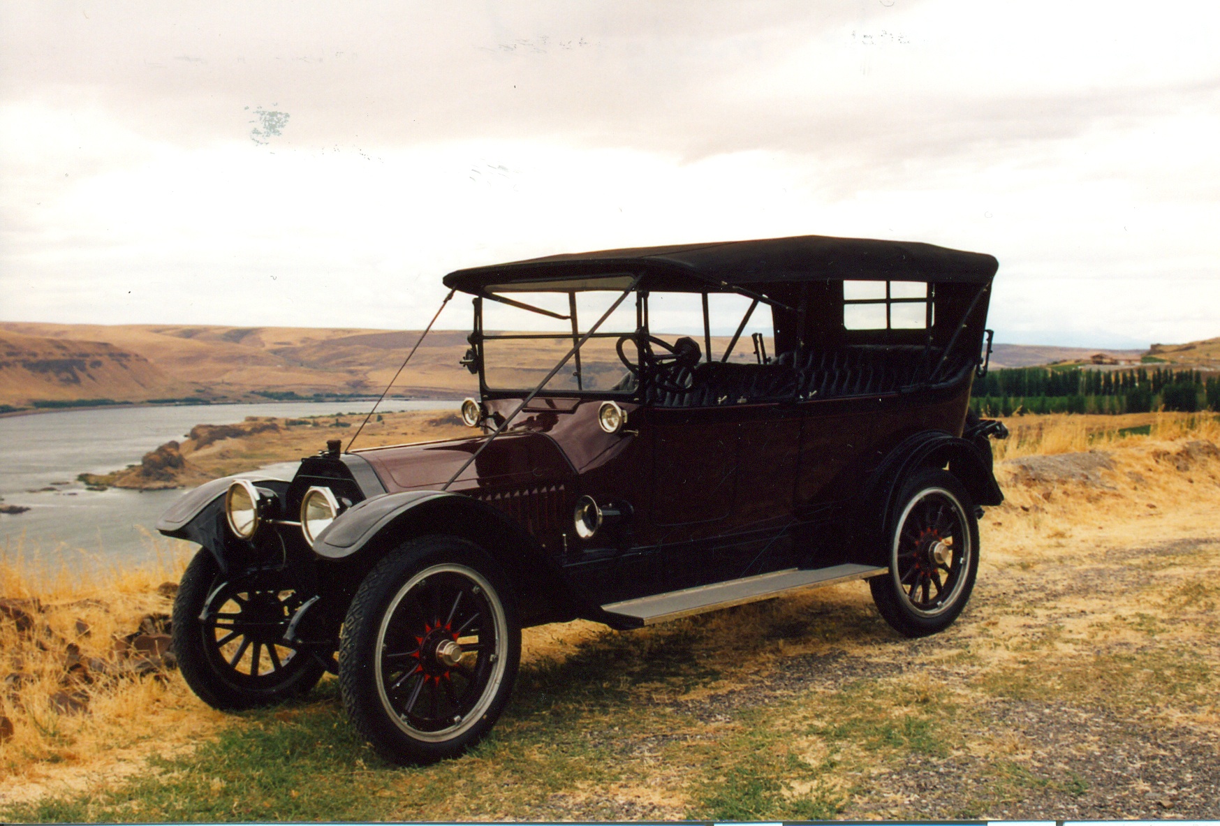 14 locomobile-2.jpg