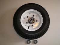Si three fourth inch hub,OEM spindle, nuts.JPG