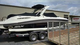 SeaRay27SLX-1b.jpg