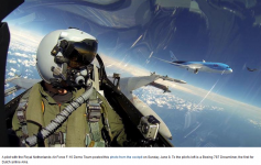 Selfie_F16.PNG